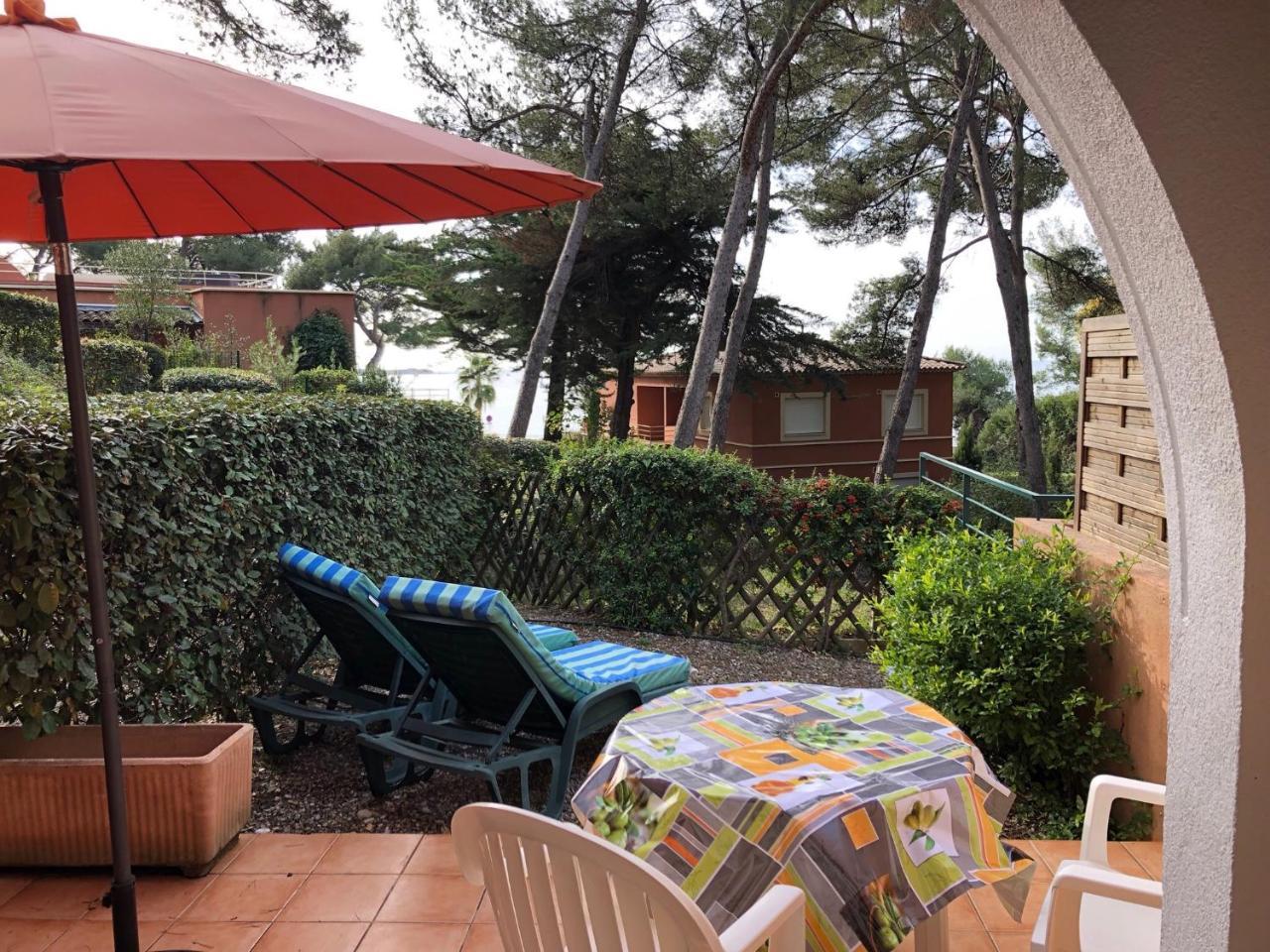 50M Plage T2 Grande Terrasse Vue Mer Climatise Piscine Chauffee, Parking Clos Gratuit Санари-сюр-Мер Екстериор снимка