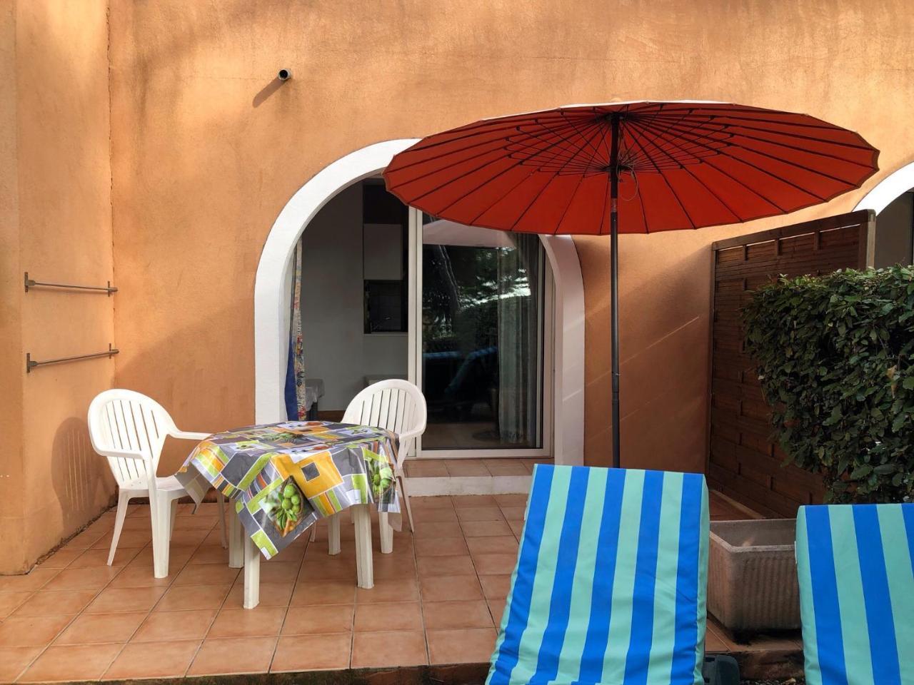 50M Plage T2 Grande Terrasse Vue Mer Climatise Piscine Chauffee, Parking Clos Gratuit Санари-сюр-Мер Екстериор снимка