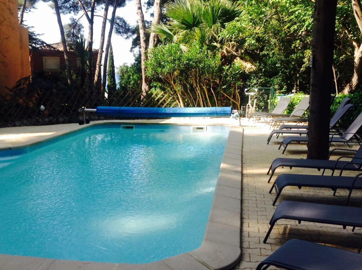 50M Plage T2 Grande Terrasse Vue Mer Climatise Piscine Chauffee, Parking Clos Gratuit Санари-сюр-Мер Екстериор снимка